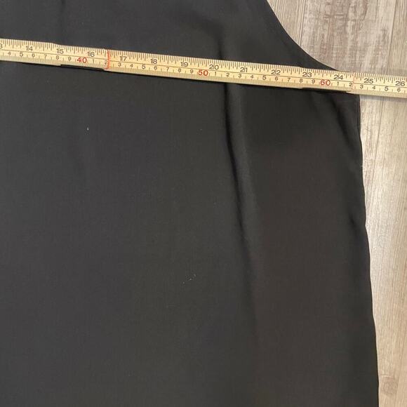 NWT LOFT Black Sleeveless Peephole Flowy Top, Size XL - Picture 9 of 11